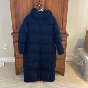 The Group Babaton - Park City Long Puffer.